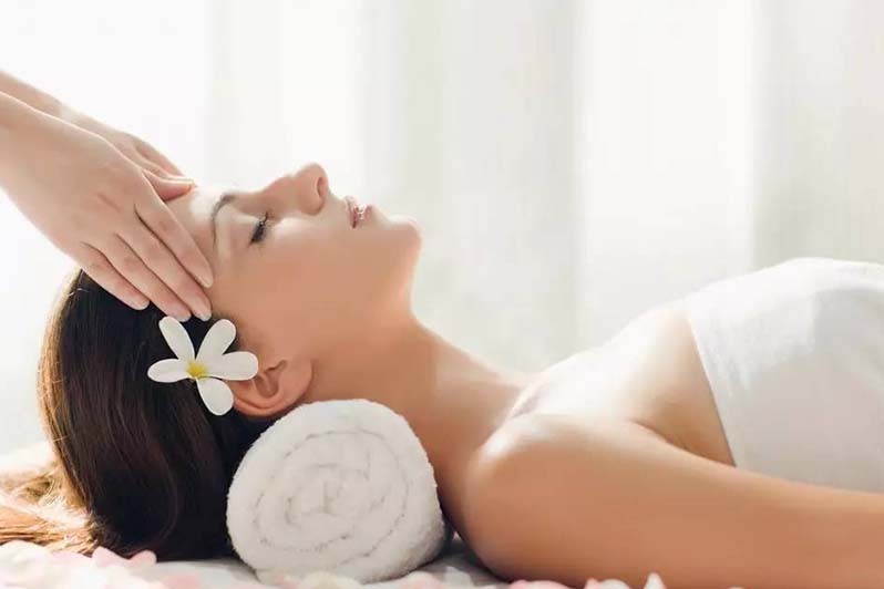 学美容美体多长时间学会 学美容的费用