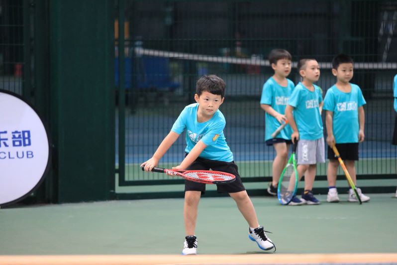 网球训练:小孩子学习网球必须要掌握的3大技能