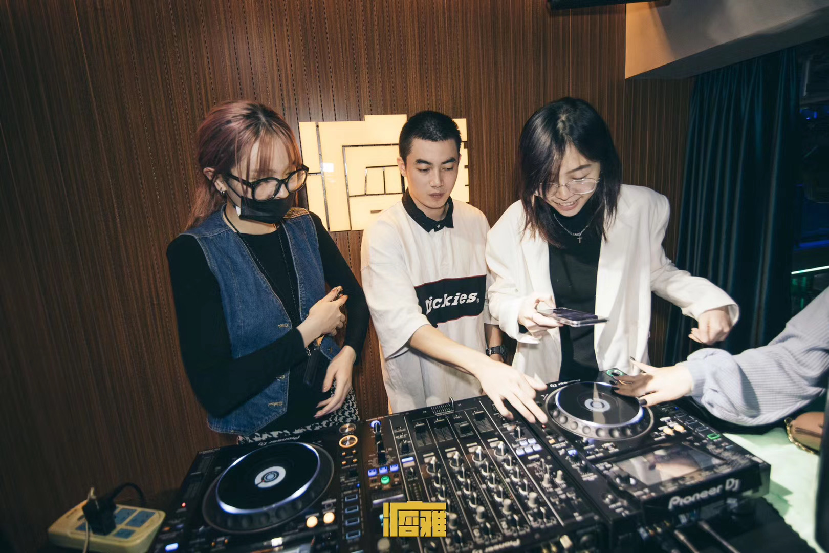 黑胶唱片初级培训-南宁雅痞djmc培训学校