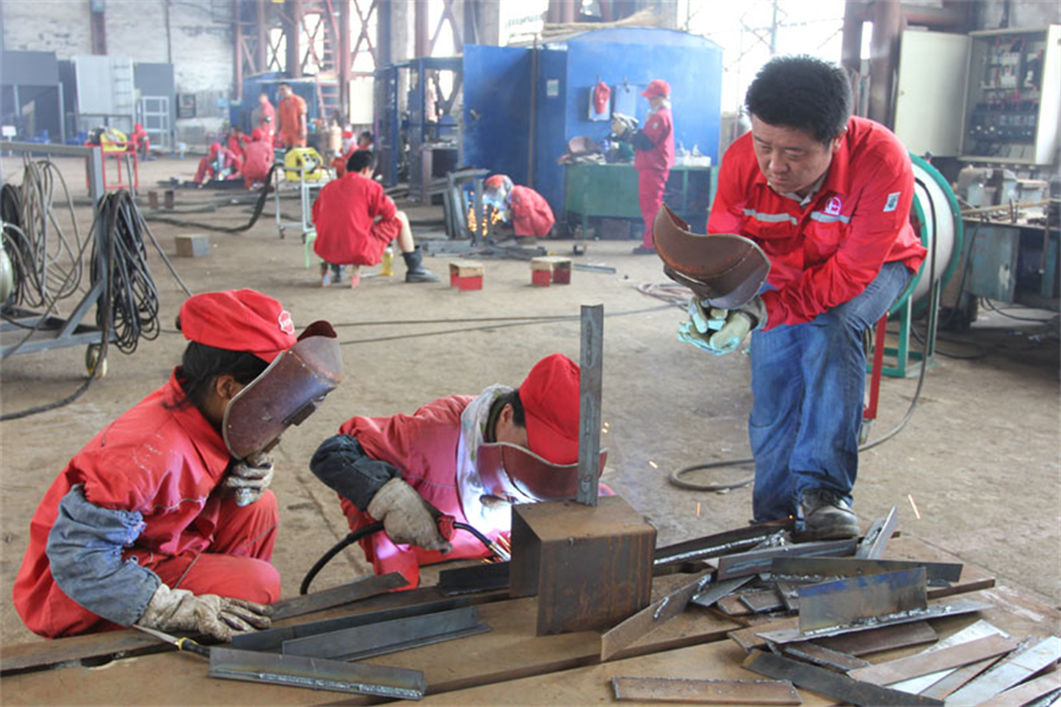 焊工高级技师培训-南宁庆达特种工考试报名中心