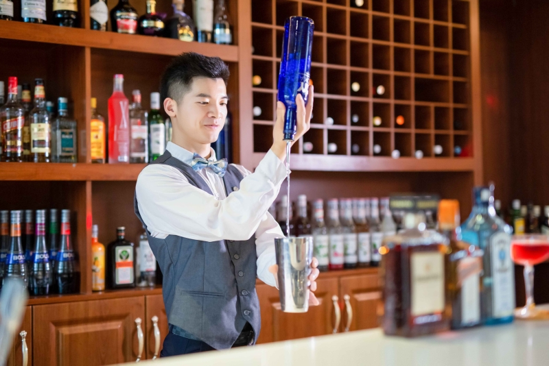 鸡尾酒调酒师培训