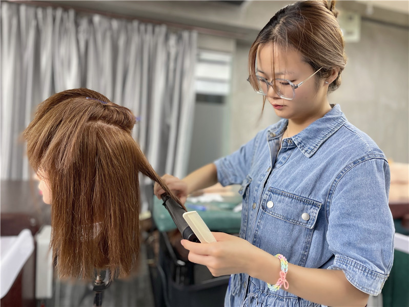 美发要学多久才可以上手?