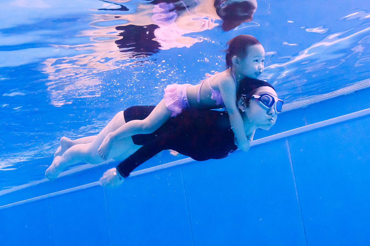 小孩学游泳的最佳年龄